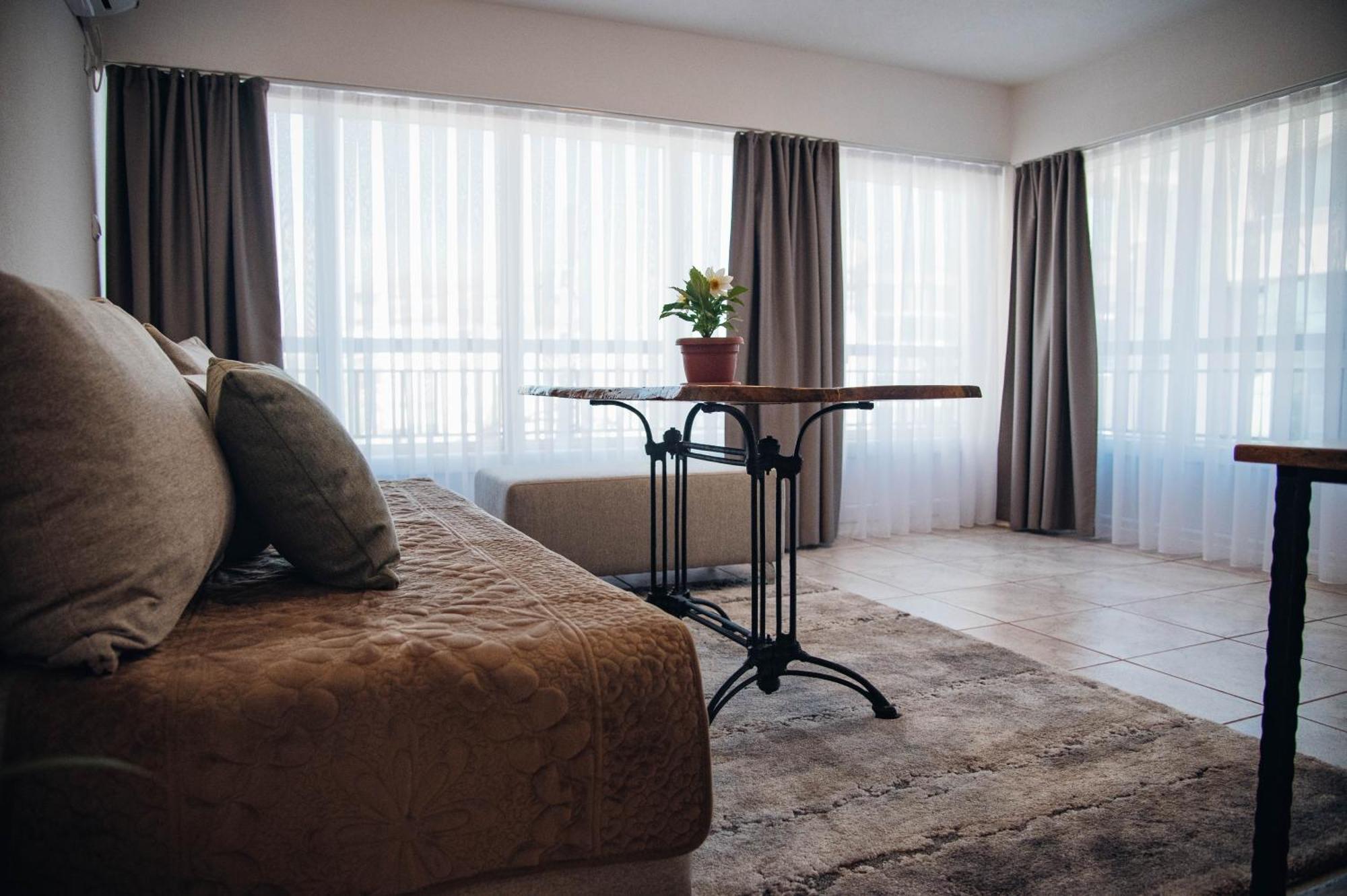 Urban Studio Apartments Strumica Ngoại thất bức ảnh