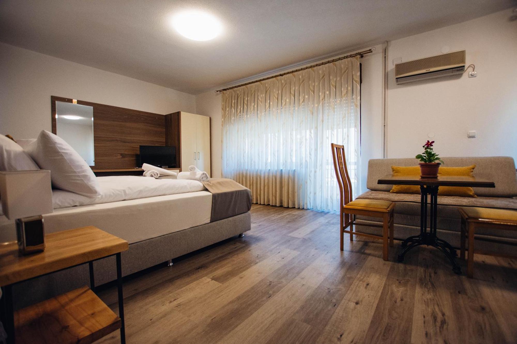 Urban Studio Apartments Strumica Ngoại thất bức ảnh